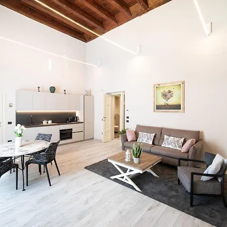 Venus Luxury In Center Town Apartment Lucca