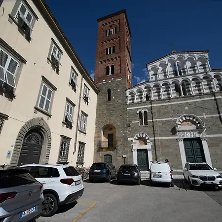 Venus Luxury In Center Town