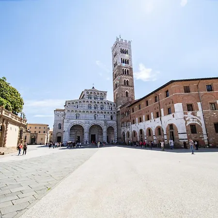 Venus Luxury In Center Town Lucca